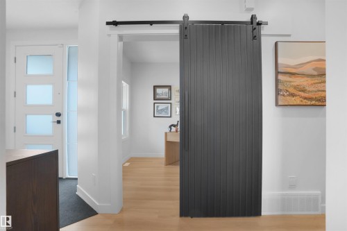 3327 Chernowsi Way, Edmonton, AB - Indoor Photo Showing Other Room