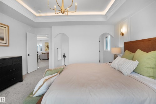 3327 Chernowsi Way, Edmonton, AB - Indoor Photo Showing Bedroom