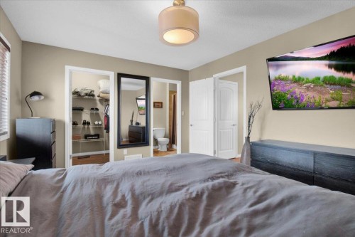 625 Allard Boulevard, Edmonton, AB - Indoor Photo Showing Bedroom