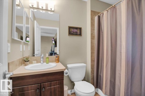 625 Allard Boulevard, Edmonton, AB - Indoor Photo Showing Bathroom