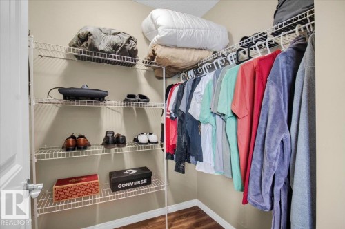 625 Allard Boulevard, Edmonton, AB - Indoor With Storage