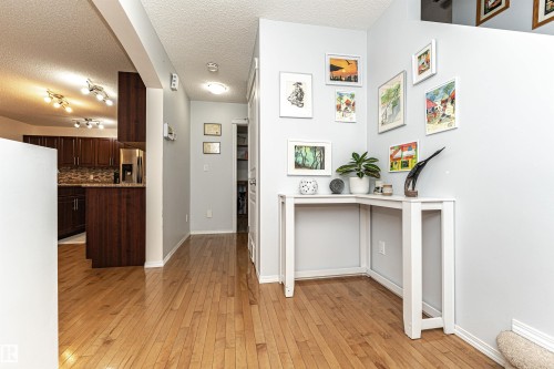 38 Rue Bouchard, Beaumont, AB - Indoor