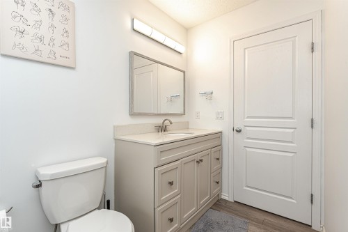 38 Rue Bouchard, Beaumont, AB - Indoor Photo Showing Bathroom