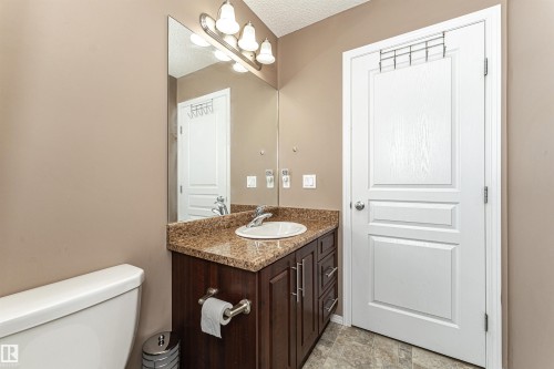 38 Rue Bouchard, Beaumont, AB - Indoor Photo Showing Bathroom