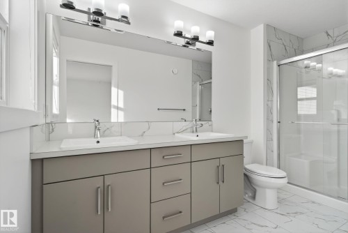 1096 Secord Promenade, Edmonton, AB - Indoor Photo Showing Bathroom