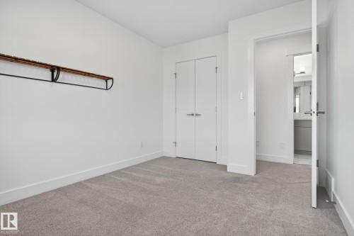 1096 Secord Promenade, Edmonton, AB - Indoor Photo Showing Other Room