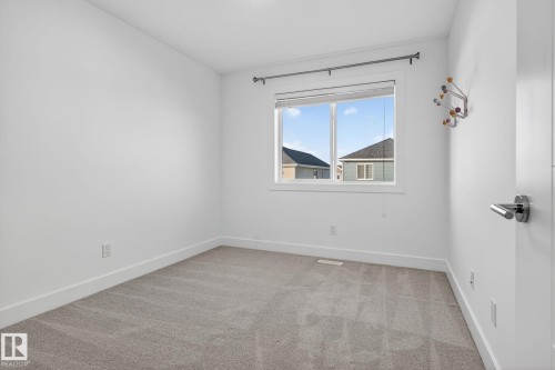 1096 Secord Promenade, Edmonton, AB - Indoor Photo Showing Other Room