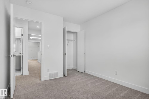 1096 Secord Promenade, Edmonton, AB - Indoor Photo Showing Other Room