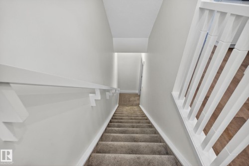 1096 Secord Promenade, Edmonton, AB - Indoor Photo Showing Other Room