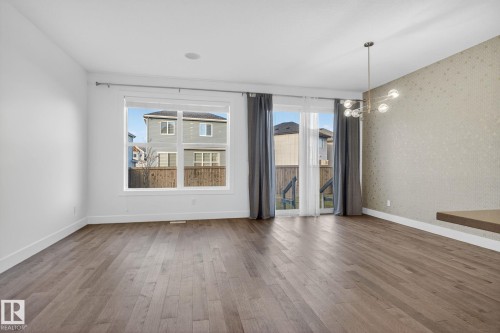 1096 Secord Promenade, Edmonton, AB - Indoor Photo Showing Other Room