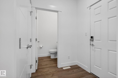 1096 Secord Promenade, Edmonton, AB - Indoor