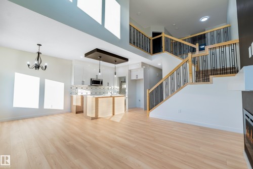 2032 210 Street, Edmonton, AB - Indoor Photo Showing Kitchen