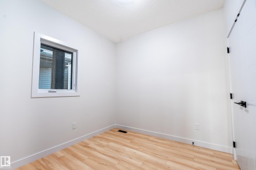 2032 210 Street, Edmonton, AB - Indoor Photo Showing Other Room