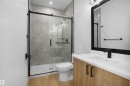 987 Elderberry Landing, Edmonton, AB  - Indoor Photo Showing Bathroom 