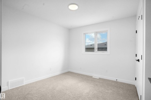 987 Elderberry Landing, Edmonton, AB - Indoor Photo Showing Other Room