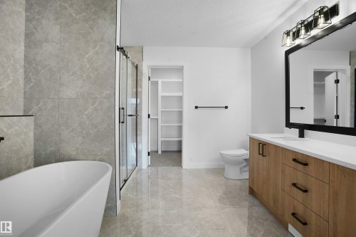 987 Elderberry Landing, Edmonton, AB - Indoor Photo Showing Bathroom
