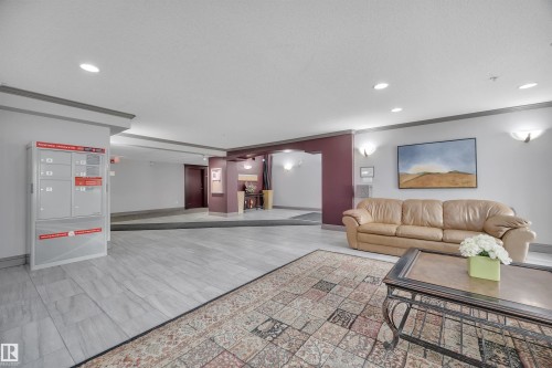121 13005 140 Avenue, Edmonton, AB - Indoor