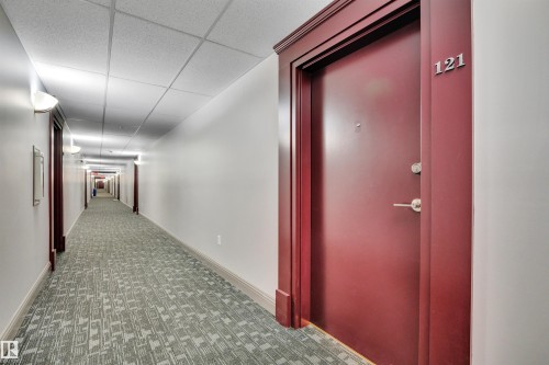 121 13005 140 Avenue, Edmonton, AB - Indoor Photo Showing Other Room