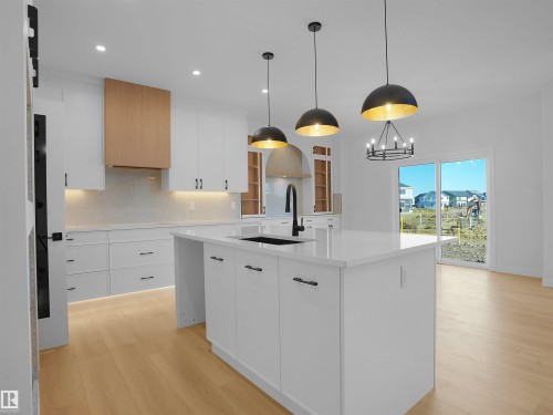 955 Elderberry Landing, Edmonton, AB - Indoor Photo Showing Kitchen With Upgraded Kitchen