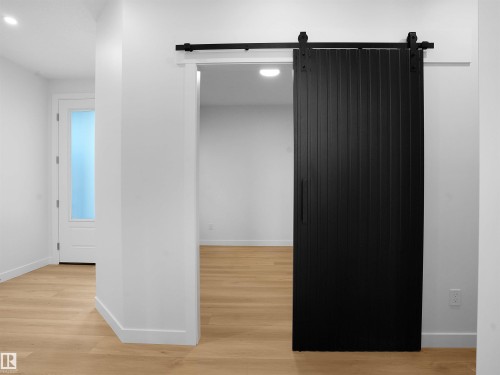 955 Elderberry Landing, Edmonton, AB - Indoor Photo Showing Other Room