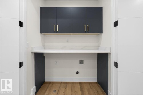 8450 Mayday Link, Edmonton, AB - Indoor Photo Showing Other Room