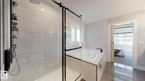 8450 Mayday Link, Edmonton, AB - Indoor Photo Showing Bathroom