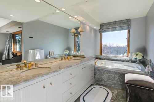 15415 Rio Terrace Drive, Edmonton, AB - Indoor Photo Showing Bathroom