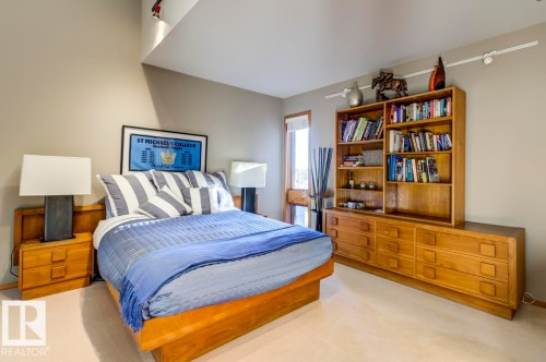 15415 Rio Terrace Drive, Edmonton, AB - Indoor Photo Showing Bedroom