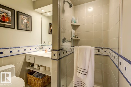 15415 Rio Terrace Drive, Edmonton, AB - Indoor Photo Showing Bathroom