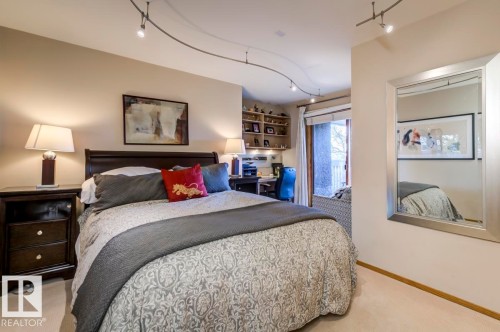 15415 Rio Terrace Drive, Edmonton, AB - Indoor Photo Showing Bedroom