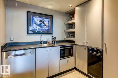 15415 Rio Terrace Drive, Edmonton, AB - Indoor Photo Showing Other Room