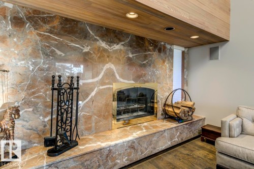 15415 Rio Terrace Drive, Edmonton, AB - Indoor