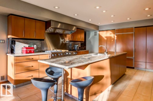 15415 Rio Terrace Drive, Edmonton, AB - Indoor Photo Showing Kitchen