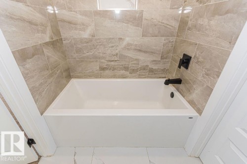 9740 152 Street, Edmonton, AB - Indoor Photo Showing Bathroom