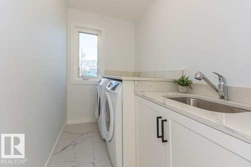9740 152 Street, Edmonton, AB - Indoor Photo Showing Laundry Room