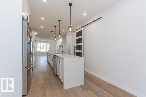 9740 152 Street, Edmonton, AB - Indoor Photo Showing Kitchen With Upgraded Kitchen