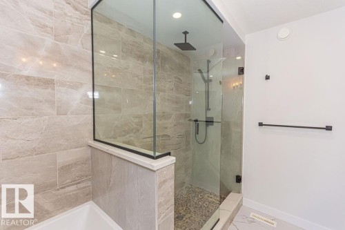 9740 152 Street, Edmonton, AB - Indoor Photo Showing Bathroom