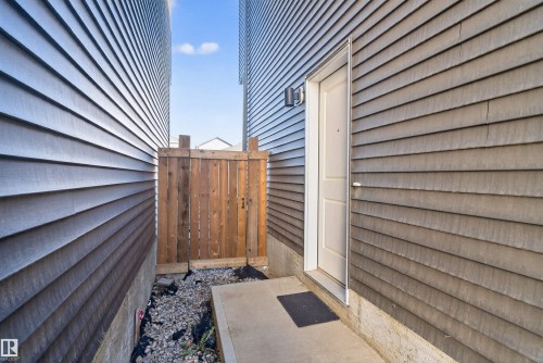 22512 80 Avenue Nw, Edmonton, AB - Outdoor