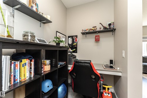 9612 Colak Link, Edmonton, AB - Indoor