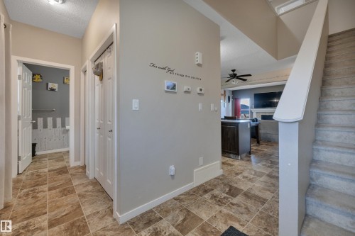 656 Songhurst Wynd, Leduc, AB - Indoor Photo Showing Other Room