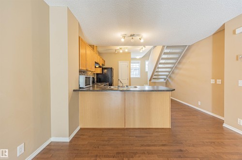 150 5604 199 Street, Edmonton, AB - Indoor Photo Showing Kitchen