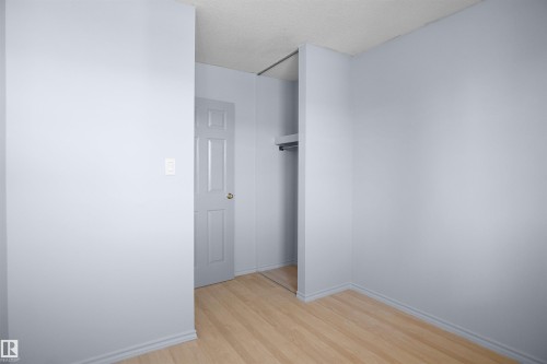 887 Abbottsfield Road, Edmonton, AB - Indoor Photo Showing Other Room
