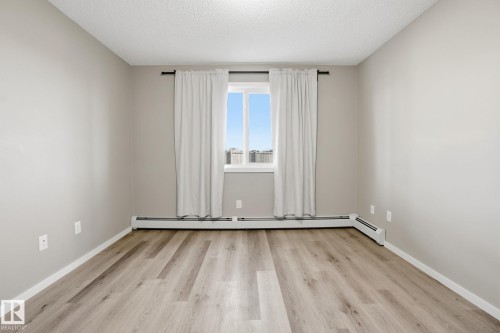 126 148 Ebbers Boulevard, Edmonton, AB - Indoor Photo Showing Other Room