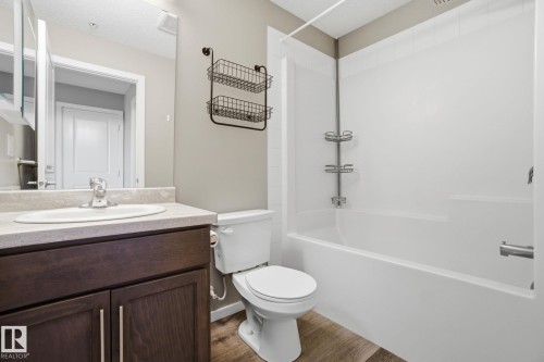 126 148 Ebbers Boulevard, Edmonton, AB - Indoor Photo Showing Bathroom
