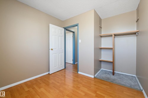 163 Abbottsfield Road Nw, Edmonton, AB - Indoor Photo Showing Other Room