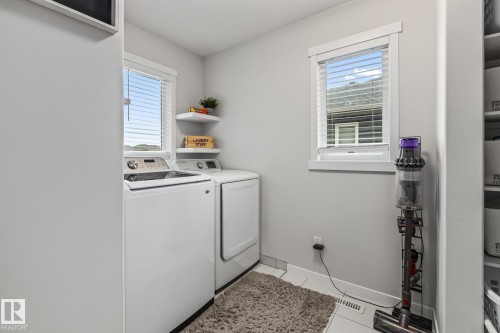 15 Roberge Close, St. Albert, AB - Indoor Photo Showing Laundry Room