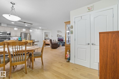 412 278 Suder Greens Drive, Edmonton, AB - Indoor Photo Showing Dining Room