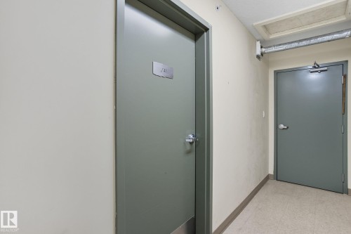 412 278 Suder Greens Drive, Edmonton, AB - Indoor Photo Showing Other Room