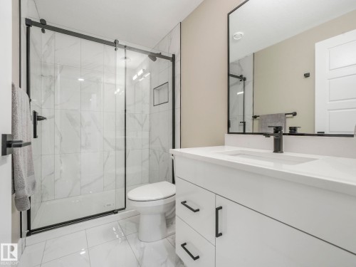 53 Autumnwood Crescent, Spruce Grove, AB - Indoor Photo Showing Bathroom