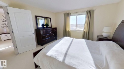14029 145 Avenue, Edmonton, AB - Indoor Photo Showing Bedroom
